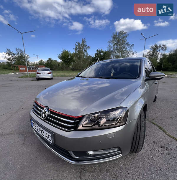 Седан Volkswagen Passat 2012 в 