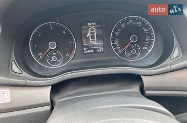Седан Volkswagen Passat 2015 в 