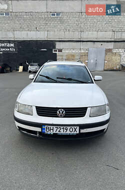 Універсал Volkswagen Passat 1997 в Києві