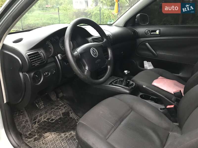 Универсал Volkswagen Passat 2001 в Виннице