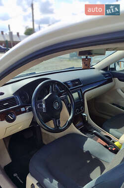 Седан Volkswagen Passat 2013 в 