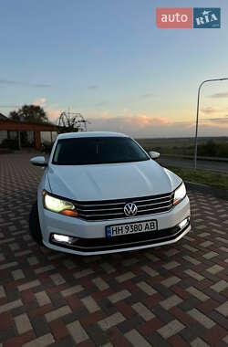 Седан Volkswagen Passat 2018 в 