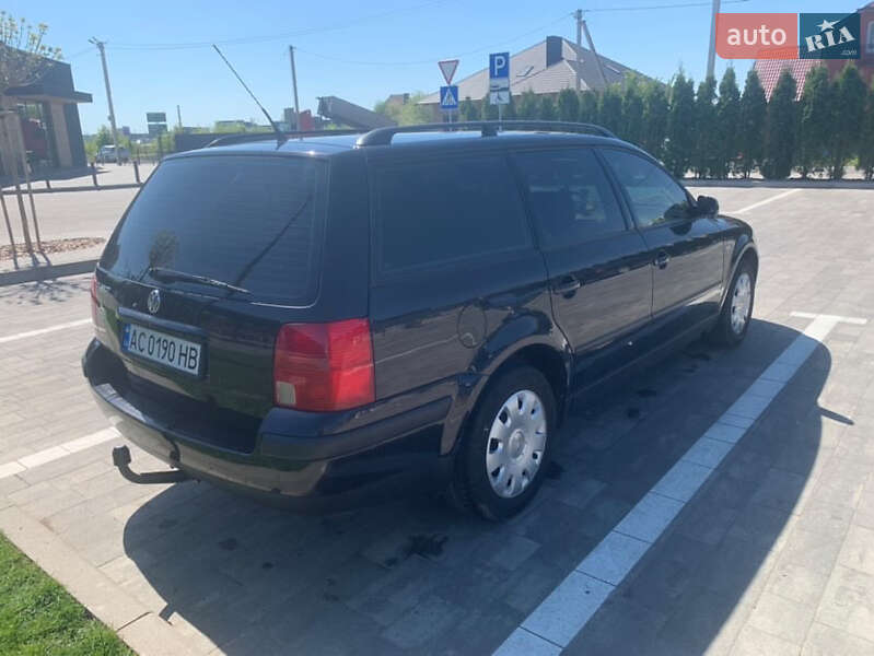 Универсал Volkswagen Passat 2000 в Турийске