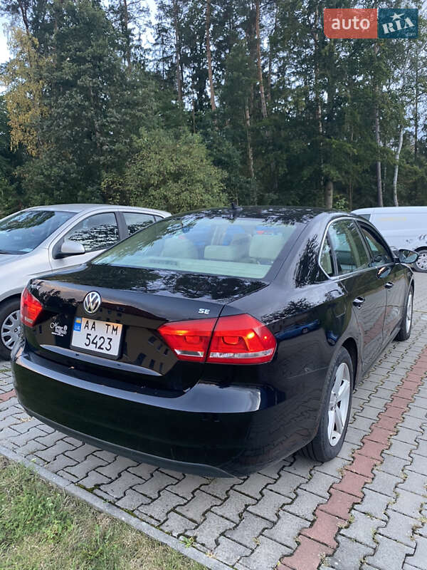 Седан Volkswagen Passat 2012 в Луцке