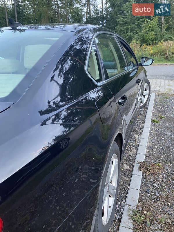 Седан Volkswagen Passat 2012 в Луцке