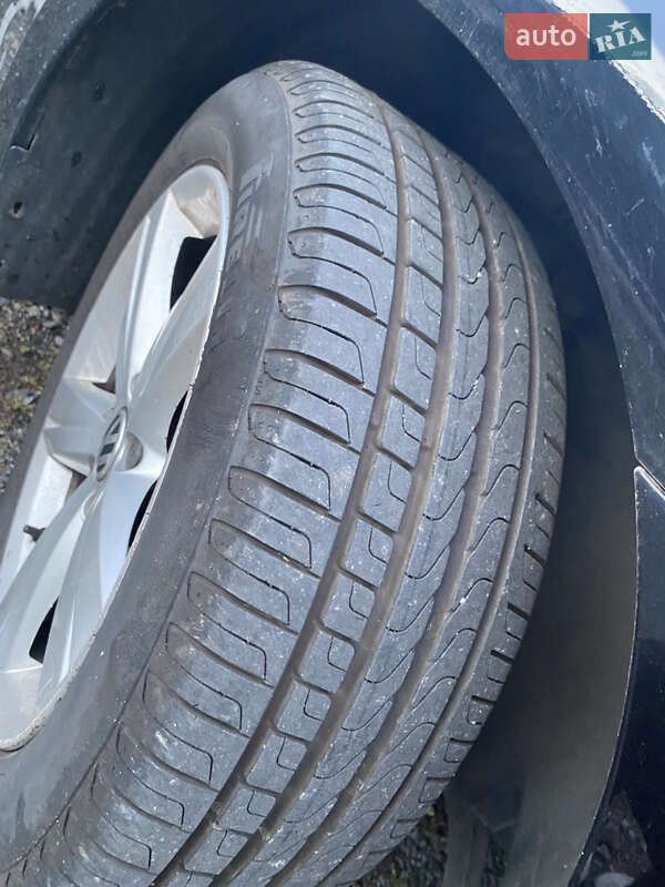 Седан Volkswagen Passat 2012 в Луцке