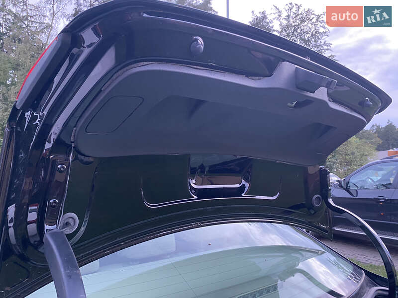 Седан Volkswagen Passat 2012 в Луцке