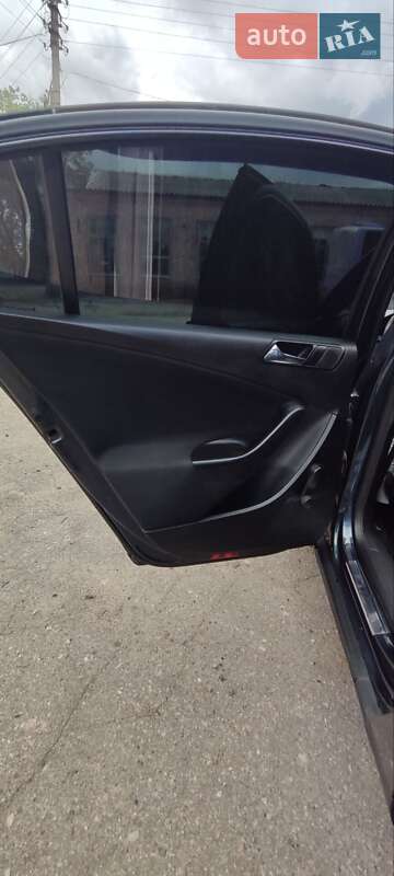 Седан Volkswagen Passat 2006 в Чернигове