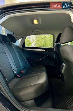 Седан Volkswagen Passat 2021 в 
