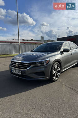 Седан Volkswagen Passat 2021 в Кривом Роге