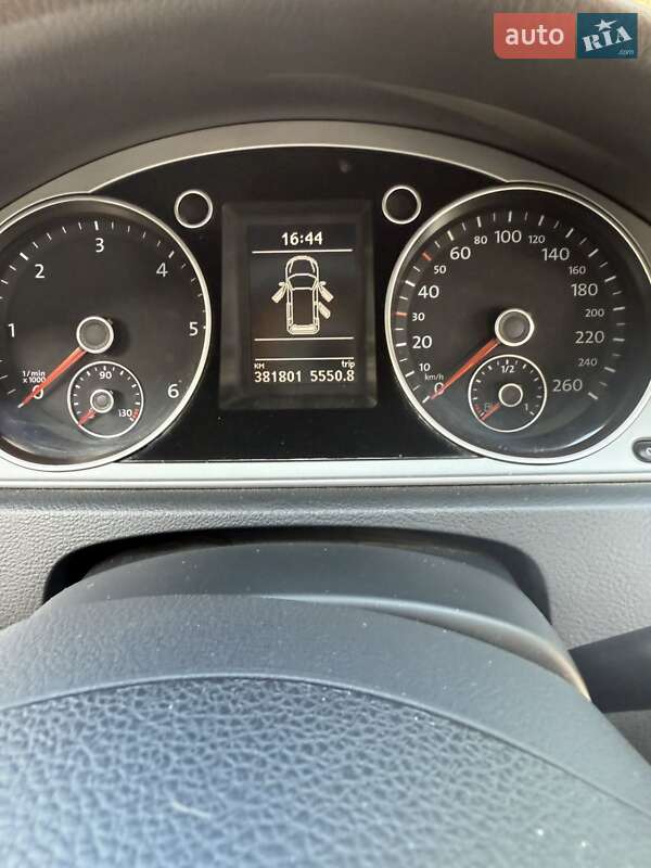 Універсал Volkswagen Passat 2012 в Березному
