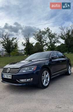 Седан Volkswagen Passat 2015 в Кропивницком