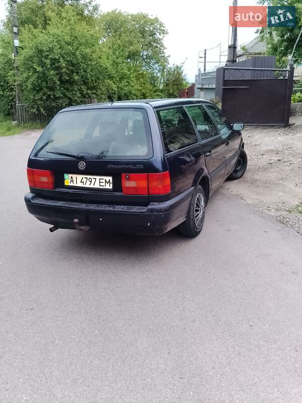 Універсал Volkswagen Passat 1994 в Богуславі