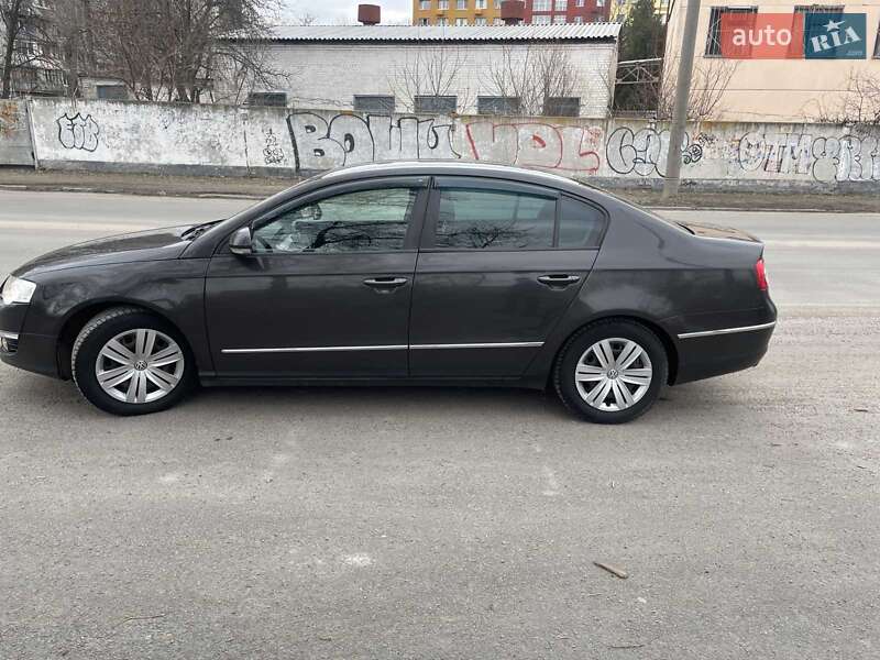 Седан Volkswagen Passat 2009 в Дніпрі