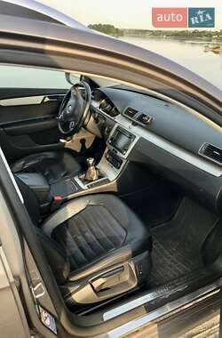 Универсал Volkswagen Passat 2011 в 