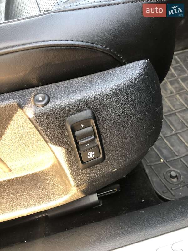 Универсал Volkswagen Passat 2011 в Луцке