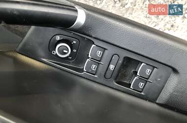 Универсал Volkswagen Passat 2011 в 