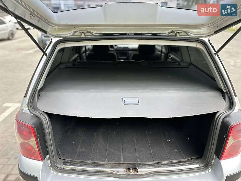 Універсал Volkswagen Passat 2004 в Одесі