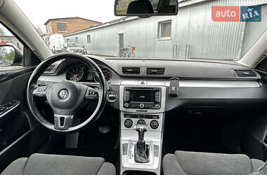 Універсал Volkswagen Passat 2009 в 