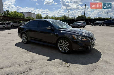 Седан Volkswagen Passat 2017 в 