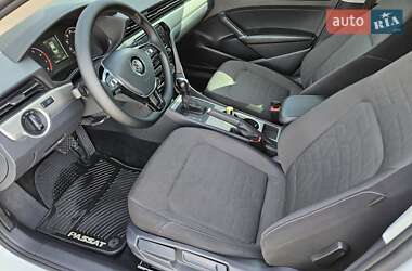 Седан Volkswagen Passat 2019 в Шостке