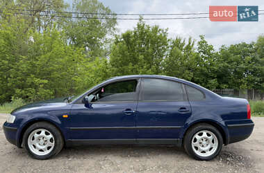 Седан Volkswagen Passat 1998 в 