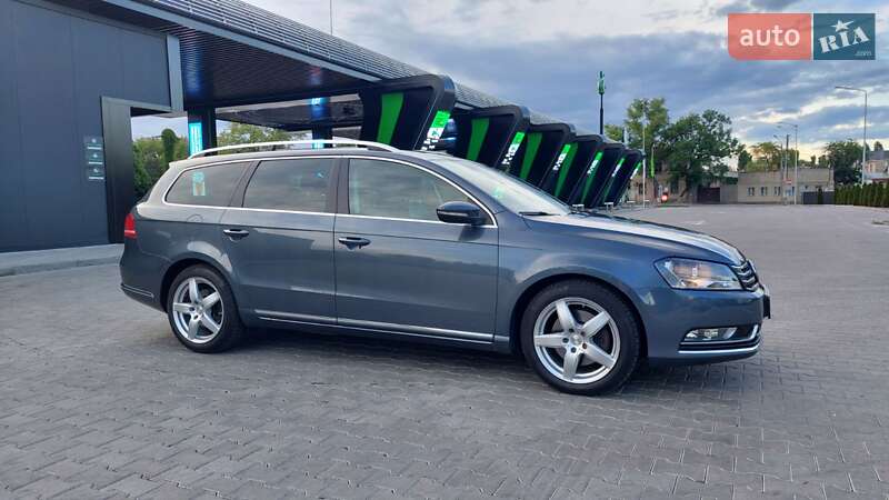 Универсал Volkswagen Passat 2014 в Одессе