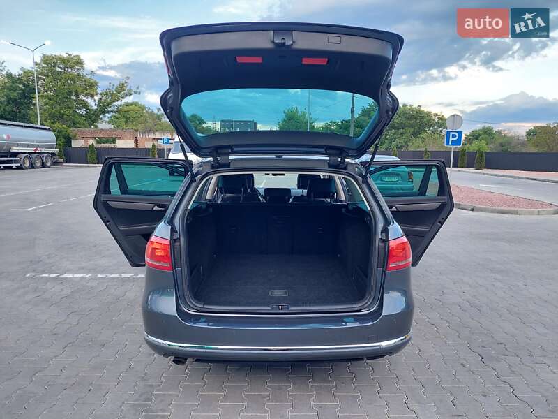 Универсал Volkswagen Passat 2014 в Одессе