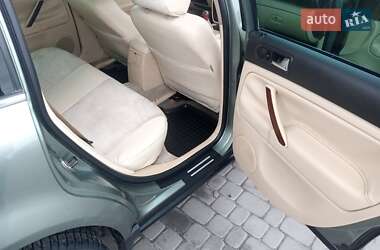 Седан Volkswagen Passat 2004 в 