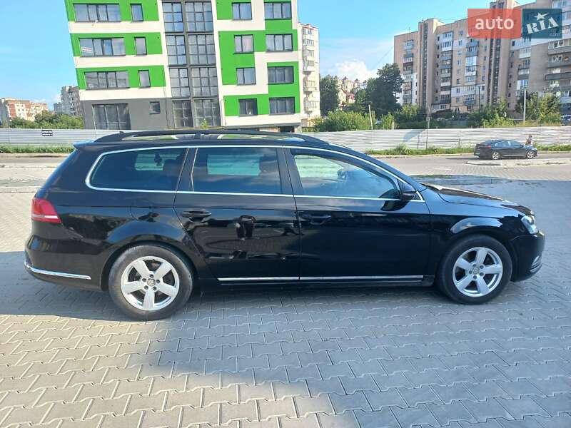 Універсал Volkswagen Passat 2014 в Тернополі