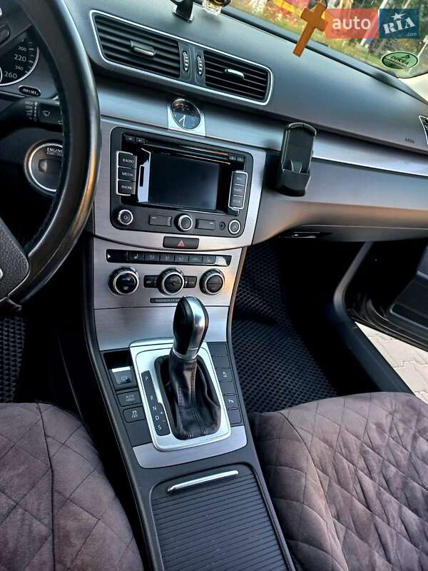 Універсал Volkswagen Passat 2014 в Тернополі