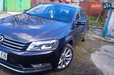 Седан Volkswagen Passat 2012 в 
