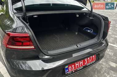 Седан Volkswagen Passat 2020 в 