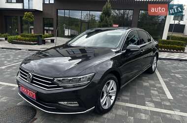 Седан Volkswagen Passat 2020 в 