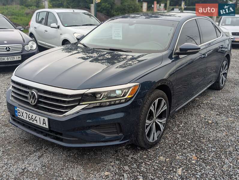 Седан Volkswagen Passat 2021 в Ровно