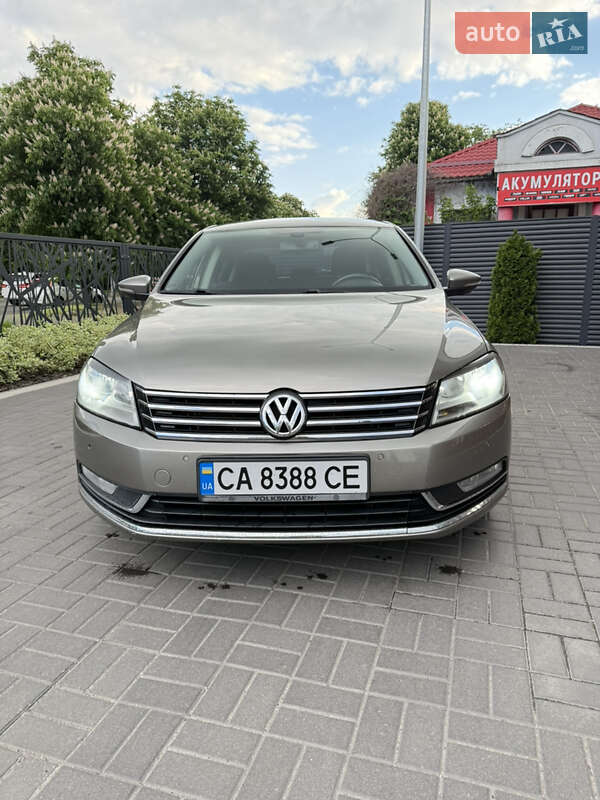 Седан Volkswagen Passat 2013 в Черкассах