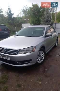 Седан Volkswagen Passat 2014 в Калуше