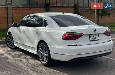 Седан Volkswagen Passat 2017 в 