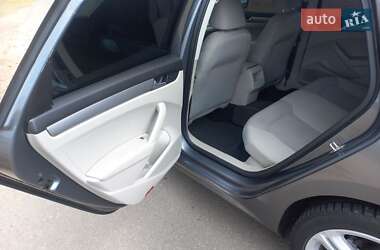 Седан Volkswagen Passat 2015 в 