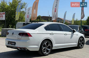 Седан Volkswagen Passat 2021 в 