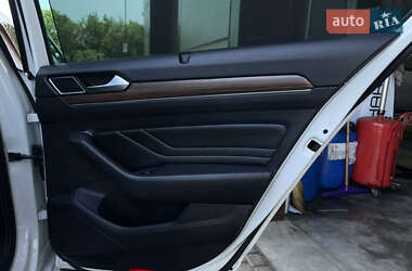 Седан Volkswagen Passat 2021 в 