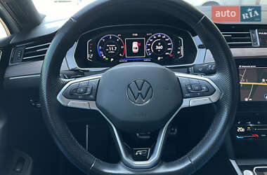 Седан Volkswagen Passat 2021 в 