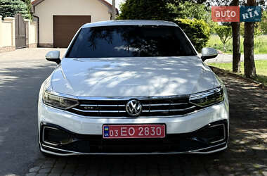 Седан Volkswagen Passat 2020 в 