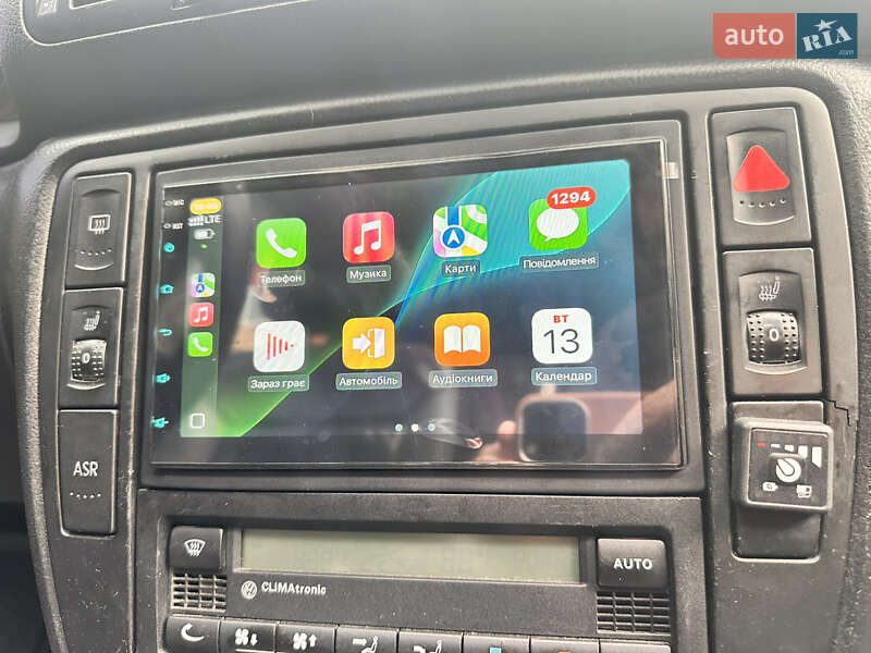 Седан Volkswagen Passat 2001 в Киеве