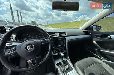Седан Volkswagen Passat 2012 в 