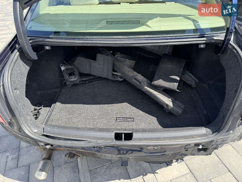 Седан Volkswagen Passat 2012 в Рівному