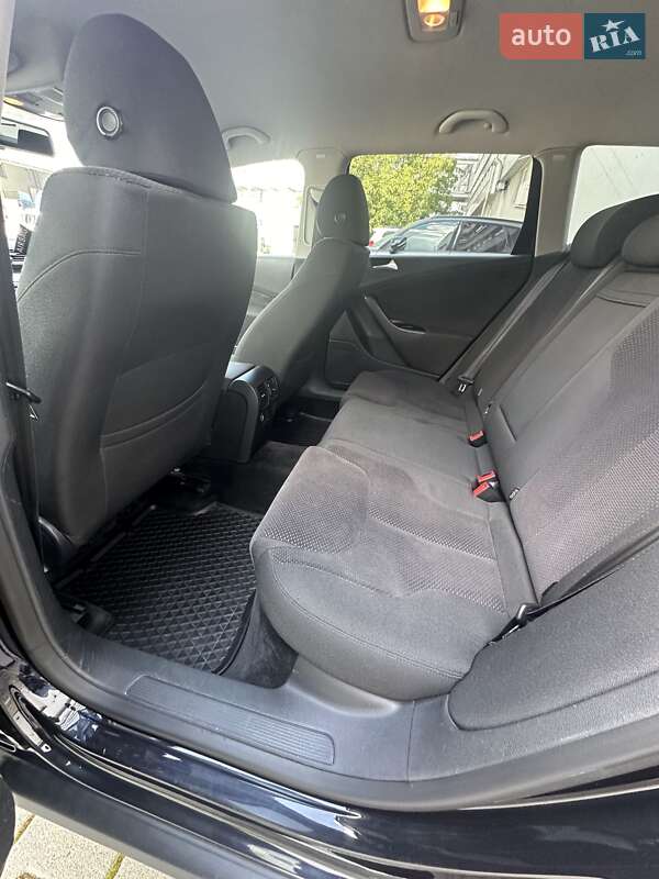 Универсал Volkswagen Passat 2009 в Черновцах