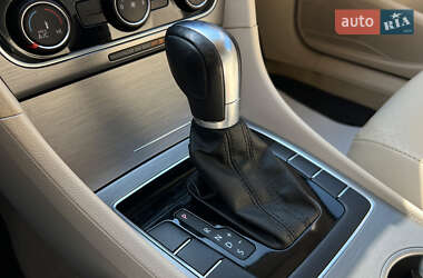 Седан Volkswagen Passat 2013 в 