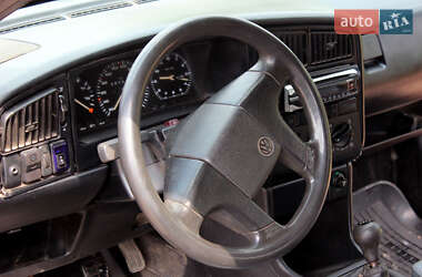 Седан Volkswagen Passat 1989 в 