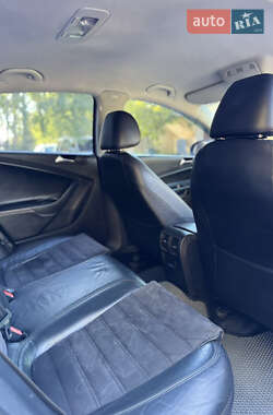 Седан Volkswagen Passat 2010 в 